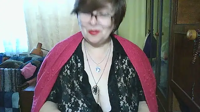 VeronicaGold511 online show from 10/18/25, 07:09