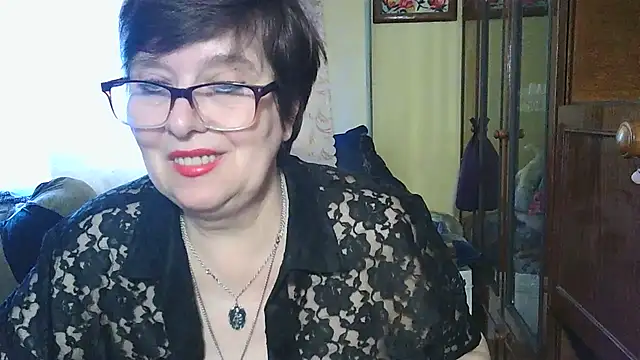 VeronicaGold511 online show from 04/05/26, 07:27