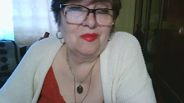 VeronicaGold511 online show from 05/12/26, 06:54