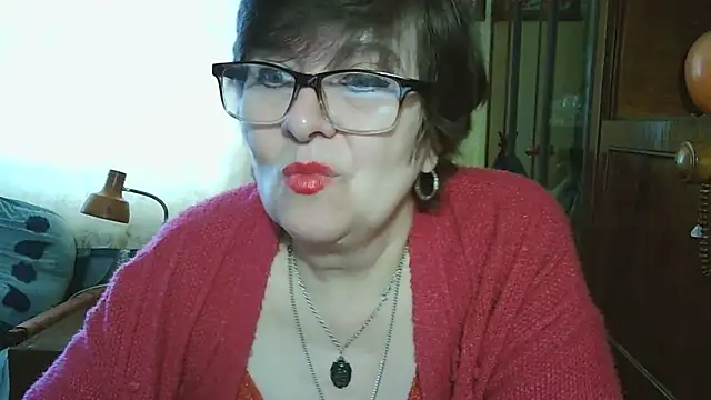 VeronicaGold511 online show from 05/15/26, 06:31