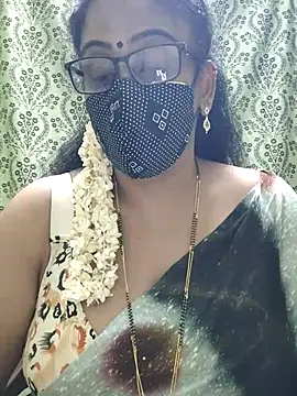 sweet-lotus online show from 10/15/25, 05:24