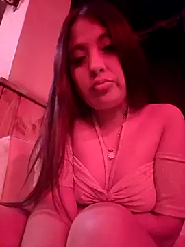 Snapshot of lupittta chatting on 11/11/25, 03:17 lupittta online show from 11/11/25, 03:17