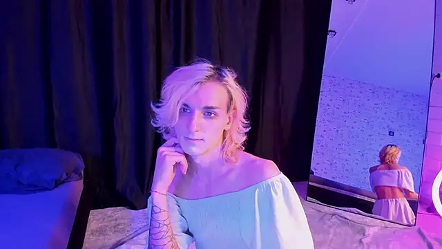 Anjela Botton online show from 10/24/25, 06:15