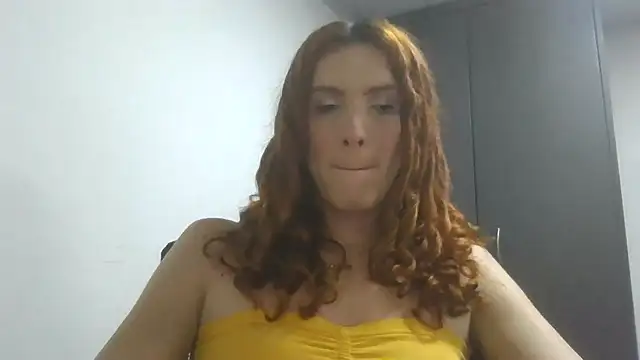 Snapshot of Emma_Lodge chatting on 07/15/26, 02:55 Emma Lodge online show from 07/15/26, 02:55