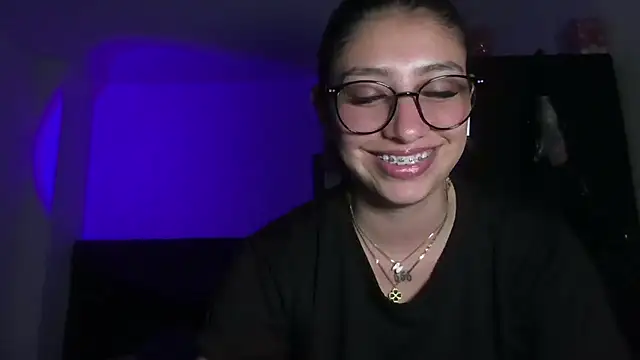 Snapshot of AriaBliss- chatting on 01/16/26, 07:51 AriaBliss- online show from 01/16/26, 07:51