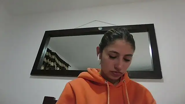 Snapshot of AriaBliss- chatting on 02/12/26, 12:05 AriaBliss- online show from 02/12/26, 12:05