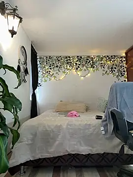 Oliver 11Ed online show from 03/30/26, 10:44