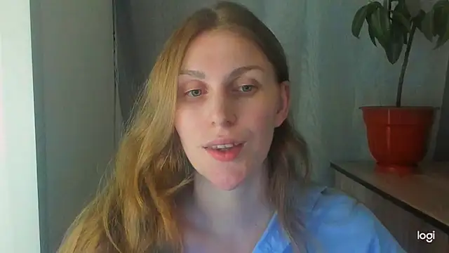 Snapshot of JuliaMuuun chatting on 05/31/26, 07:59 JuliaMuuun online show from 05/31/26, 07:59