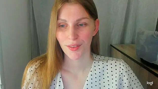Snapshot of JuliaMuuun chatting on 06/22/26, 09:56 JuliaMuuun online show from 06/22/26, 09:56
