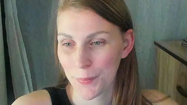 Snapshot of JuliaMuuun chatting on 06/23/26, 09:13 JuliaMuuun online show from 06/23/26, 09:13