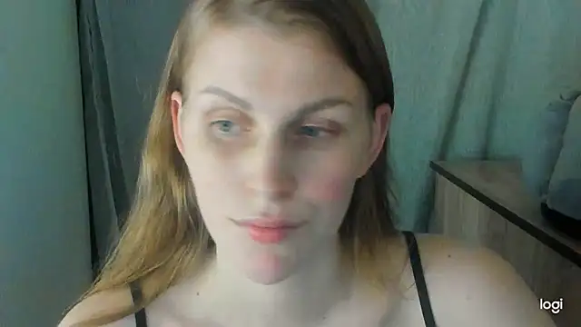 Snapshot of JuliaMuuun chatting on 06/24/26, 09:47 JuliaMuuun online show from 06/24/26, 09:47