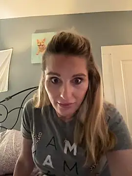 BaddieBossXX2 online show from 11/16/25, 01:06