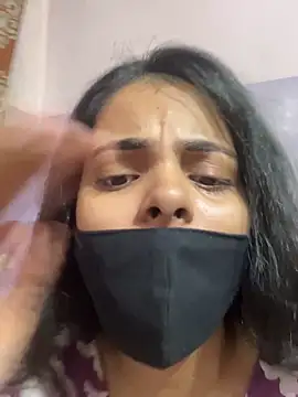 Snapshot of Sandhya_77 chatting on 06/11/26, 03:26 Sandhya 77 online show from 06/11/26, 03:26