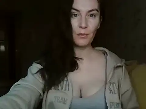 KatalinaQE online show from 10/17/25, 06:49