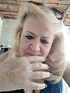 Belladama61 online show from 10/13/25, 12:05