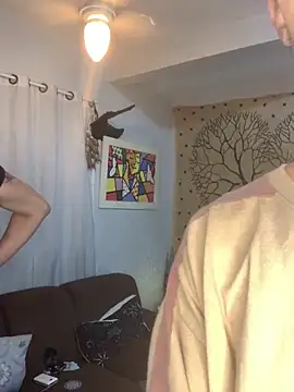 Snapshot of sr_dias chatting on 02/25/26, 11:25 sr dias online show from 02/25/26, 11:25