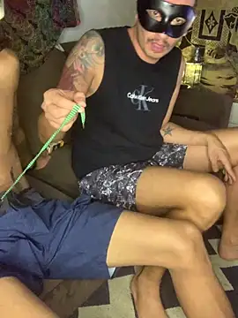 Snapshot of sr_dias chatting on 03/09/26, 09:02 sr dias online show from 03/09/26, 09:02