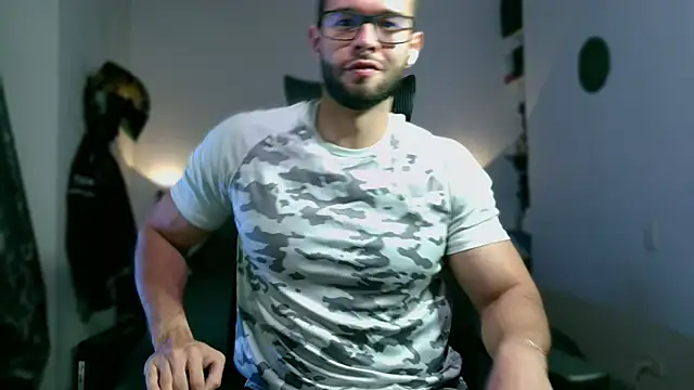 jacobmuscle4u online show from 09/17/25, 11:28