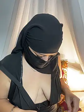 Amyraa  online show from 10/14/25, 12:17