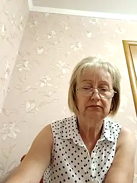 Snapshot of AlikaSwan5821 chatting on 09/14/25, 12:59 AlikaSwan5821 online show from 09/14/25, 12:59