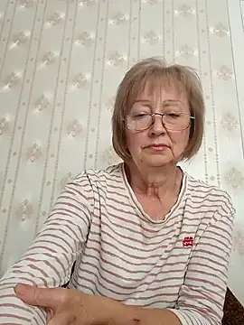 Snapshot of AlikaSwan5821 chatting on 09/15/25, 01:22 AlikaSwan5821 online show from 09/15/25, 01:22