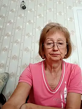 Snapshot of AlikaSwan5821 chatting on 09/20/25, 12:06 AlikaSwan5821 online show from 09/20/25, 12:06