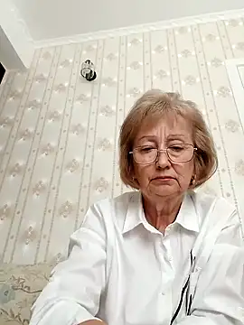 Snapshot of AlikaSwan5821 chatting on 09/24/25, 12:52 AlikaSwan5821 online show from 09/24/25, 12:52