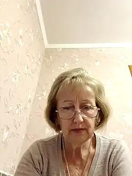 Snapshot of AlikaSwan5821 chatting on 09/26/25, 12:09 AlikaSwan5821 online show from 09/26/25, 12:09