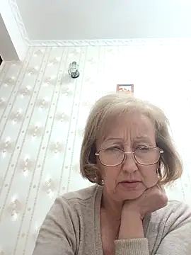 Snapshot of AlikaSwan5821 chatting on 09/27/25, 06:35 AlikaSwan5821 online show from 09/27/25, 06:35