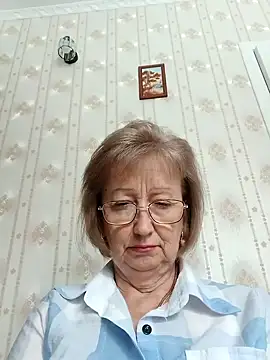 Snapshot of AlikaSwan5821 chatting on 10/18/25, 11:55 AlikaSwan5821 online show from 10/18/25, 11:55