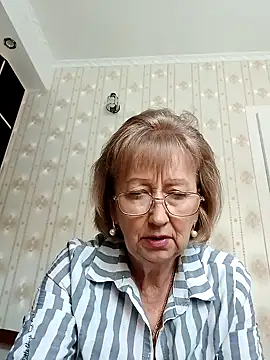 Snapshot of AlikaSwan5821 chatting on 10/23/25, 11:53 AlikaSwan5821 online show from 10/23/25, 11:53