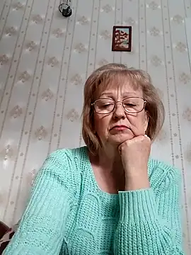 Snapshot of AlikaSwan5821 chatting on 10/30/25, 01:34 AlikaSwan5821 online show from 10/30/25, 01:34