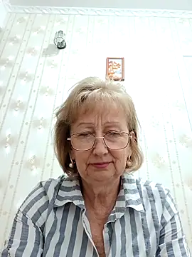 Snapshot of AlikaSwan5821 chatting on 11/02/25, 01:57 AlikaSwan5821 online show from 11/02/25, 01:57