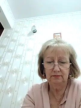 Snapshot of AlikaSwan5821 chatting on 11/04/25, 07:46 AlikaSwan5821 online show from 11/04/25, 07:46