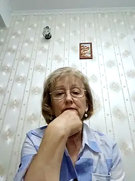 Snapshot of AlikaSwan5821 chatting on 11/05/25, 01:55 AlikaSwan5821 online show from 11/05/25, 01:55