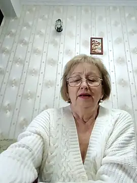 Snapshot of AlikaSwan5821 chatting on 11/13/25, 08:30 AlikaSwan5821 online show from 11/13/25, 08:30