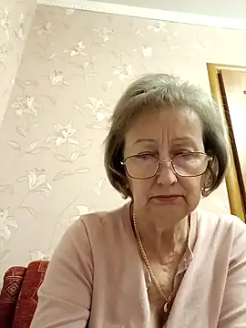 Snapshot of AlikaSwan5821 chatting on 11/23/25, 02:06 AlikaSwan5821 online show from 11/23/25, 02:06