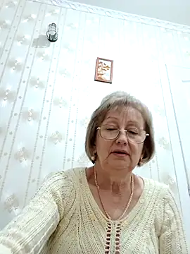 Snapshot of AlikaSwan5821 chatting on 11/24/25, 07:57 AlikaSwan5821 online show from 11/24/25, 07:57