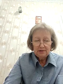 Snapshot of AlikaSwan5821 chatting on 11/27/25, 08:00 AlikaSwan5821 online show from 11/27/25, 08:00