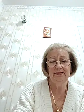 Snapshot of AlikaSwan5821 chatting on 12/05/25, 08:05 AlikaSwan5821 online show from 12/05/25, 08:05