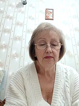 Snapshot of AlikaSwan5821 chatting on 12/13/25, 08:47 AlikaSwan5821 online show from 12/13/25, 08:47