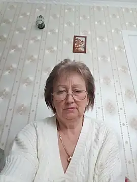 Snapshot of AlikaSwan5821 chatting on 02/07/26, 01:37 AlikaSwan5821 online show from 02/07/26, 01:37