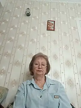 Snapshot of AlikaSwan5821 chatting on 02/12/26, 12:55 AlikaSwan5821 online show from 02/12/26, 12:55