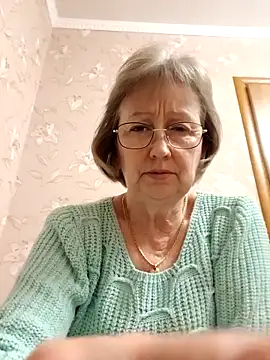 Snapshot of AlikaSwan5821 chatting on 02/15/26, 01:20 AlikaSwan5821 online show from 02/15/26, 01:20