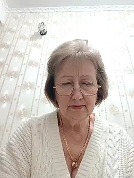 Snapshot of AlikaSwan5821 chatting on 02/20/26, 01:55 AlikaSwan5821 online show from 02/20/26, 01:55