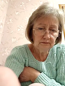 Snapshot of AlikaSwan5821 chatting on 02/25/26, 01:43 AlikaSwan5821 online show from 02/25/26, 01:43