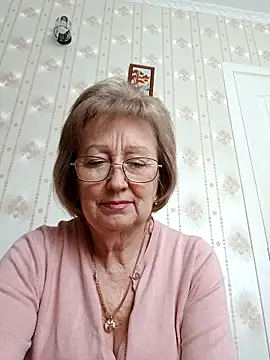 Snapshot of AlikaSwan5821 chatting on 03/01/26, 11:45 AlikaSwan5821 online show from 03/01/26, 11:45