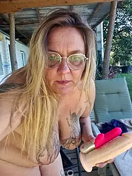 Misspapillon1840 online show from 10/12/25, 02:27