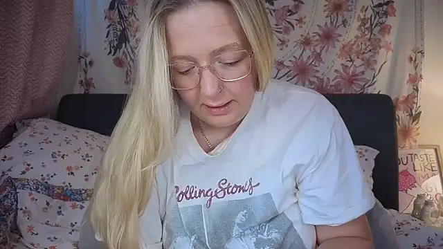 Daisyxoxo  online show from 01/11/26, 09:47