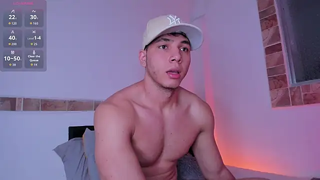 max valiant1 online show from 10/21/25, 09:54